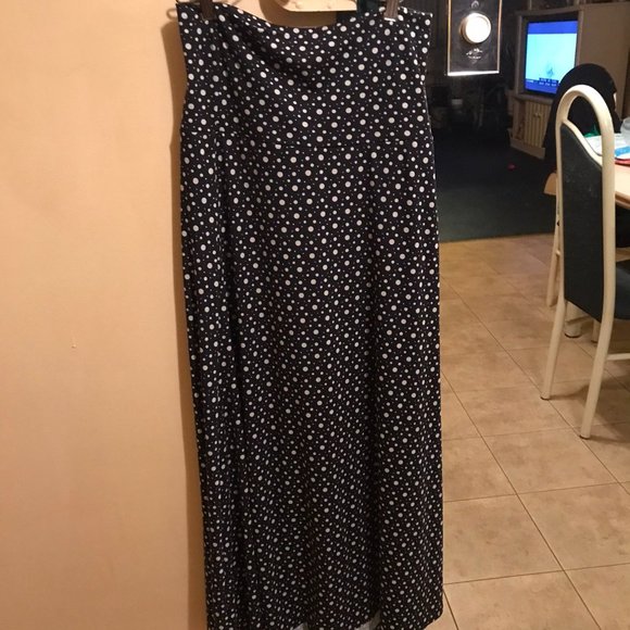 Long Ladies skirt by LulaRoe size Small
